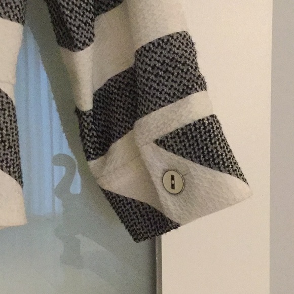 Jacket - Picture 4 of 5